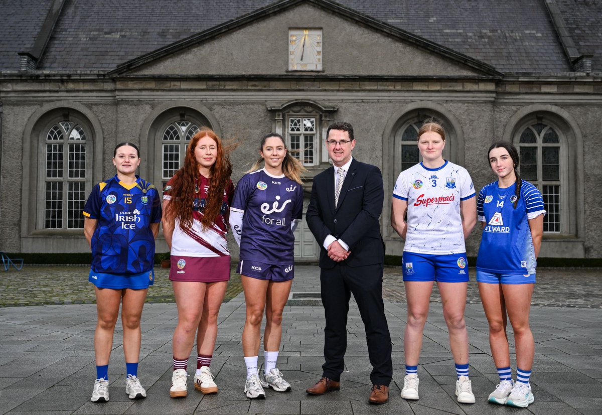 deisecamogie's tweet image. 🏑Another huge weekend of action in the Eir U16 All-Ireland Championships
Yesterday the launch of the #EIR  U16 All Ireland Championship took place. Best of luck to Sophie and all the U16A camogie team 🤍💙 
Supermac's
#dungarvantransport #Concast
#eirU16AllIrelandchampionship