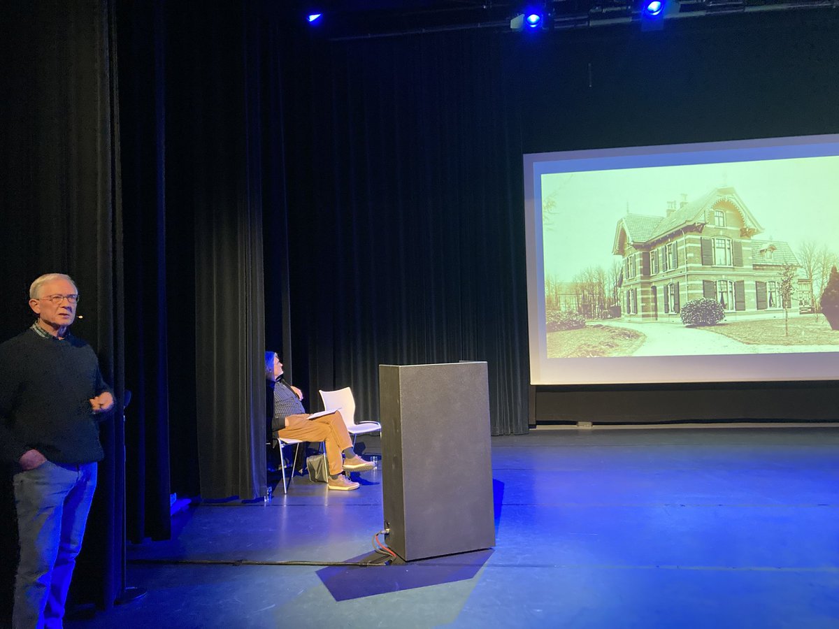 OudErmelo's tweet photo. Een mooie avond over historisch figuur architect Evert Knevel 1865-1948 verantwoordelijk voor uiterlijk Nieuw-Ermelo. We danken Martin Slager en Hans van Dijk voor hun presentatie https://t.co/Ib6XyhnJdc