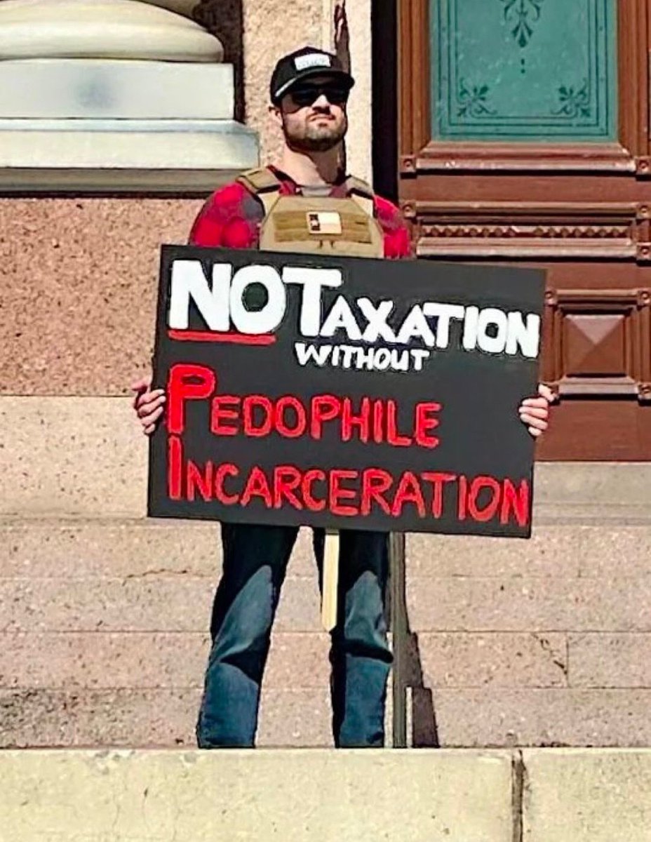 Anticommie tweet media