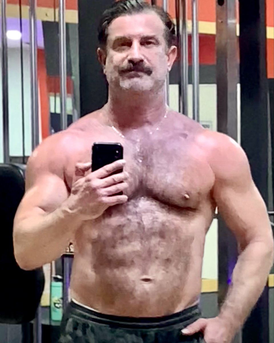 megettingbigger tweet media