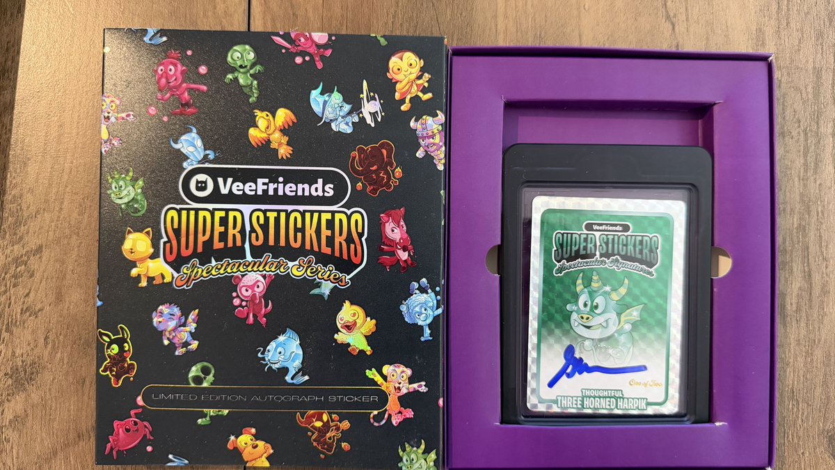 ALLinMiami's tweet photo. Besides the Black Cat, this is my favorite sticker ❤️ Do you like it as much as I do 😊 #harpik @VeeFriendsCards @garyvee @veefriends https://t.co/qzqPhlN9GP