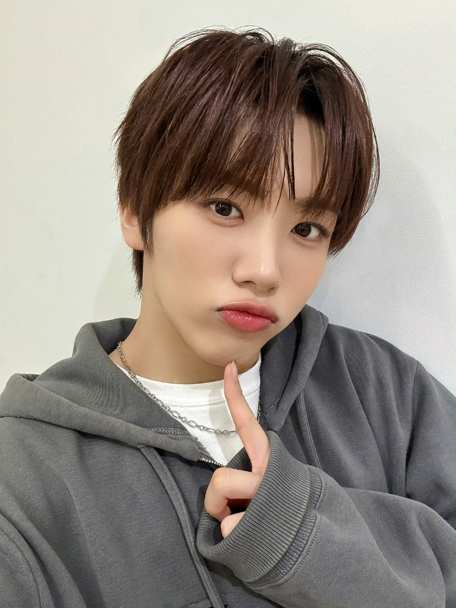 4hanki's tweet photo. 🐈‍⬛🐤 20260217 weibo update 

[#박한 + #차웅기]

#HANKI #AHOF https://t.co/U1bCBHvfbH