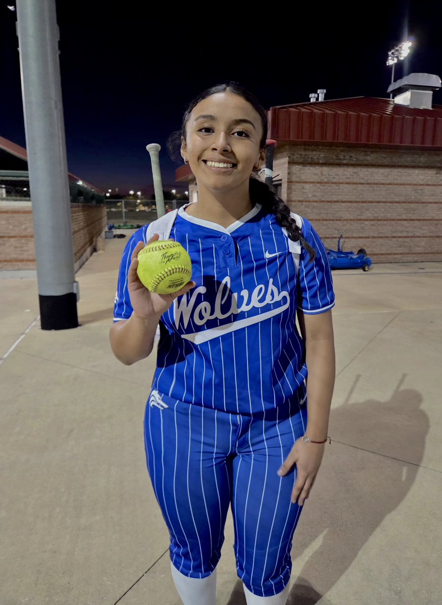 amberc2027's tweet photo. First 2-Run HR of the season for @PWSH_Softball, vs Birdville HS at the Allen tournament!🥎💙#GODFirst #uncommited2027
@NewsdayHSsports @los_stuff @LineDsoftball @ExtraInningSB @SoftbalAmerica @PrepSoftball @TopPreps @SoftballDown @CoastRecruits @D1ProScouts @scan1ansports @GoMVB https://t.co/c94uzK0kzt