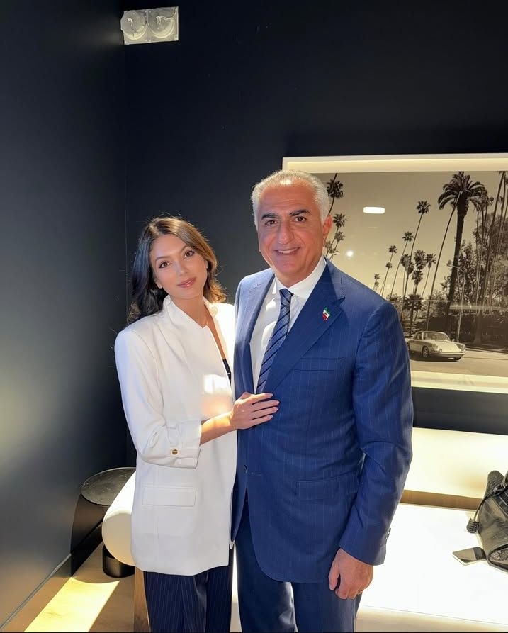 WWG1WGA_1Q's tweet photo. Do you think Reza Pahlavi has a chance to become Iran’s next leader ?

🔘 100%
🔘 75%
🔘 50%
🔘 25%
🔘 0%

Below comment 👇

Follow @Trump_donald07 https://t.co/8JJw9A7BKD