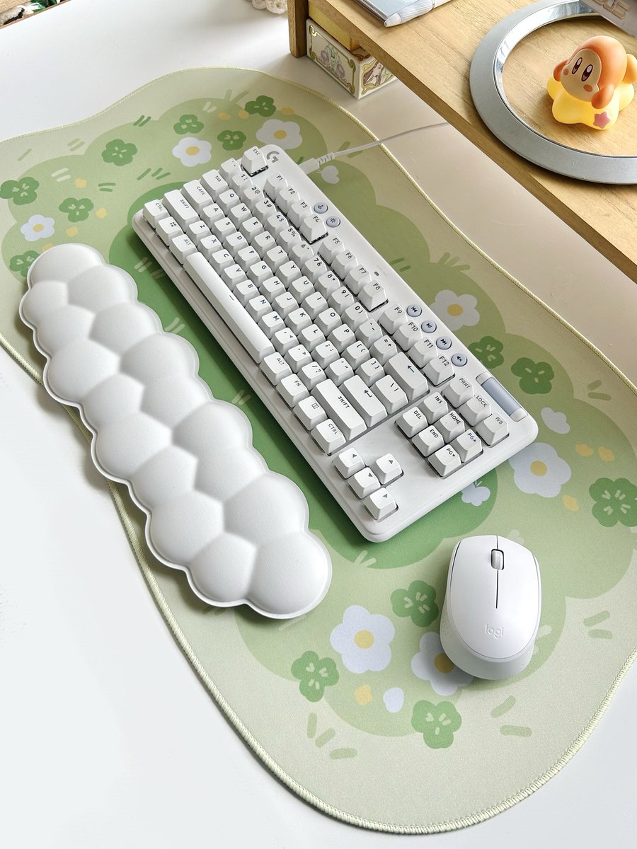 chocolettchoo's tweet photo. Deskmats are back in stock :3 https://t.co/OS8H0EH94d