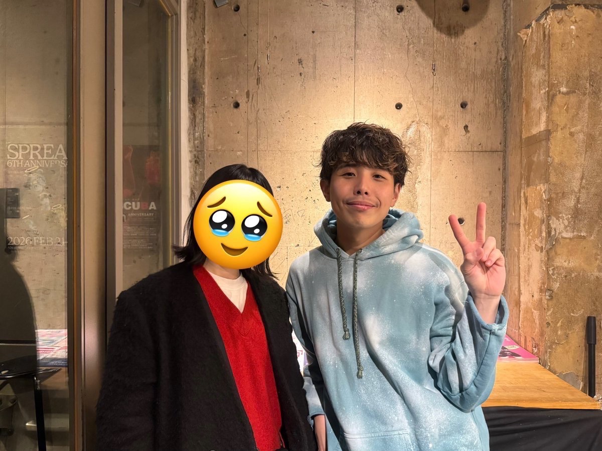 nse_ooj's tweet photo. ぽっかり空いた穴を優しく埋めてくれるのがBlueLadder
そっと背中を押して進ませてくれるのがマカロニえんぴつ

昨日穴をちゃんと埋めてもらったから今日は思いきり前へ進んで楽しんでくる！

#BlueLadder
#マカロニえんぴつ https://t.co/GmteQYphIg
