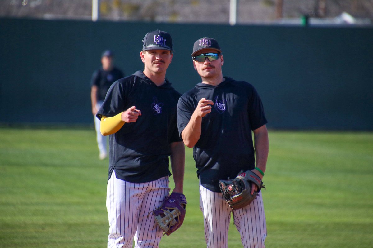 hsutxbaseball's tweet photo. Clocked In…
#Rentisdue #Cowboybaseball #Pregam https://t.co/vWRVePhRZ4