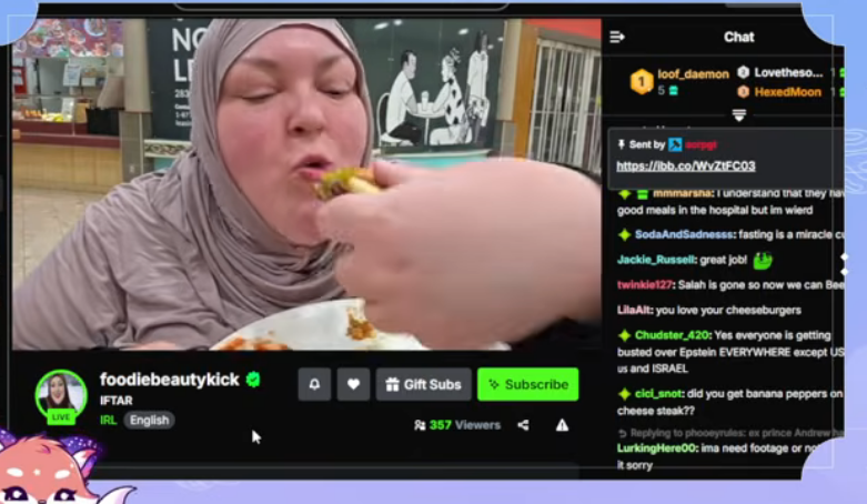 #FoodieBeauty just keeps shoving food into her cock holster barley chewing, and back for another bite as fast as she can. This is insane to see. i dont know why I'm surprised? I guess it's that I've never seen another person behave this way! I bet she eats 3 more times today.