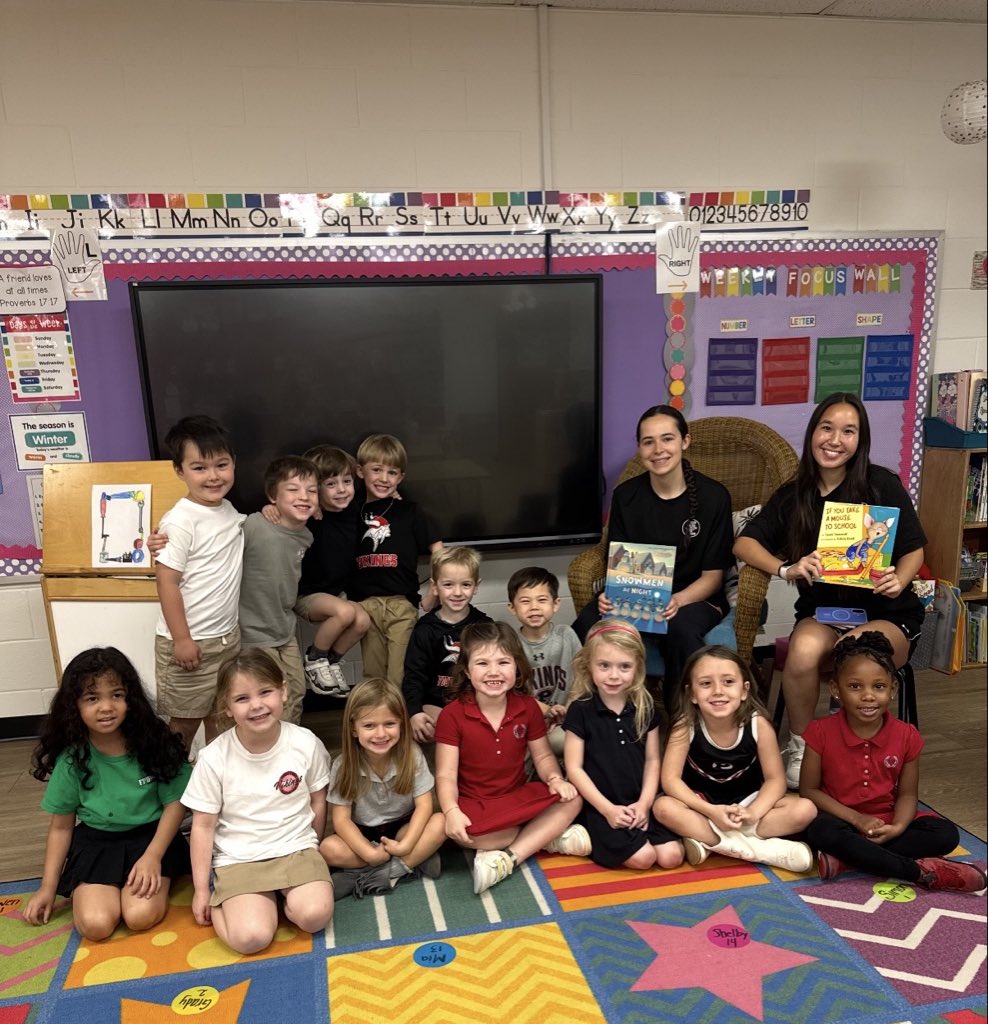 MercerWSoccer's tweet image. Proud to spend the morning connecting with our community ❤️📖🐻 

#GOBEARS | #MUWS