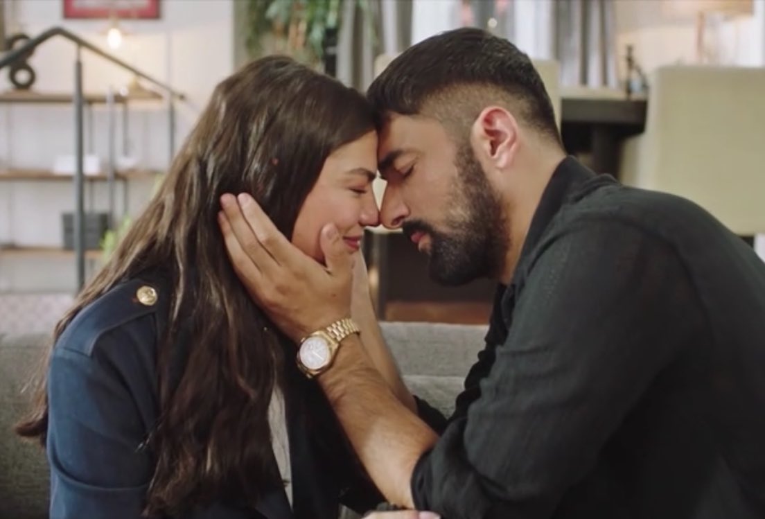Il modo in cui si sono curati a vicenda❤️‍🩹
Lei ha trovato l’amore vero e sano, e si è riscoperta come donna dopo anni vissuti solo da madre. Lui, da sempre solo e nel buio totale, ha trovato l’amore, una famiglia e finalmente la luce. Si sono dati speranza.
#IoSonoFarah