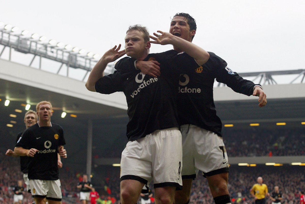 CallHimGoat's tweet photo. Anfield, 2005 🐐 https://t.co/NDHyr1mctA
