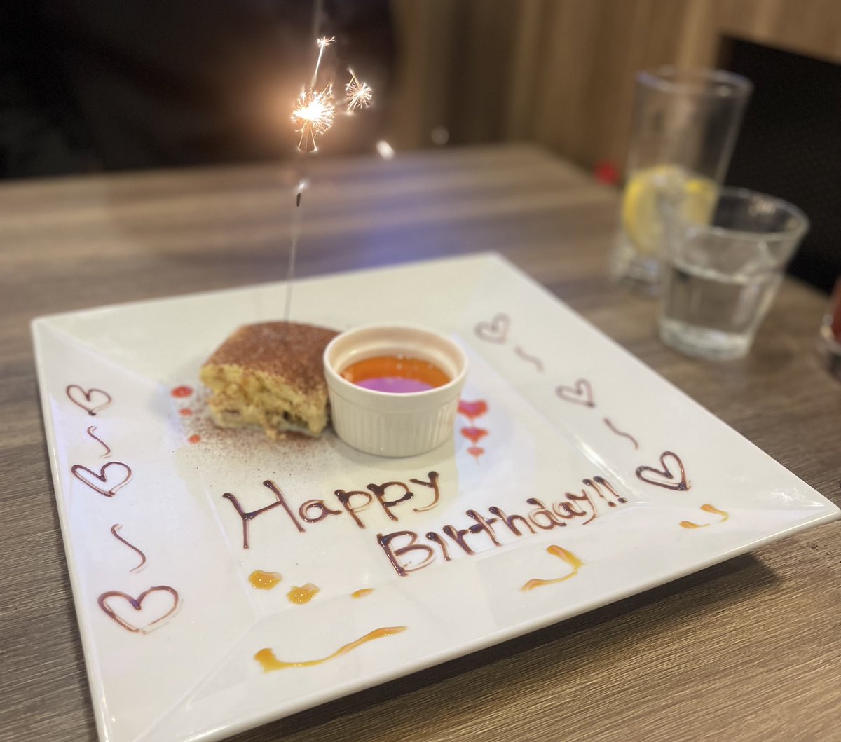 bli0545's tweet photo. 夫、俺の誕生日に食べたカキのアヒージョくんで(恐らく)ノロになった、不憫過ぎる https://t.co/Mrixkkkk6t