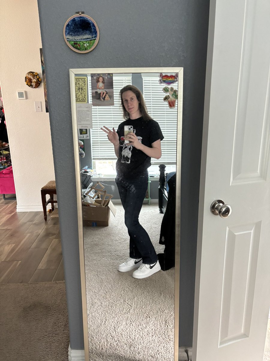 𝓯𝓮𝓫𝓫𝔂 🩷🗝️🏳️‍⚧️ tweet media