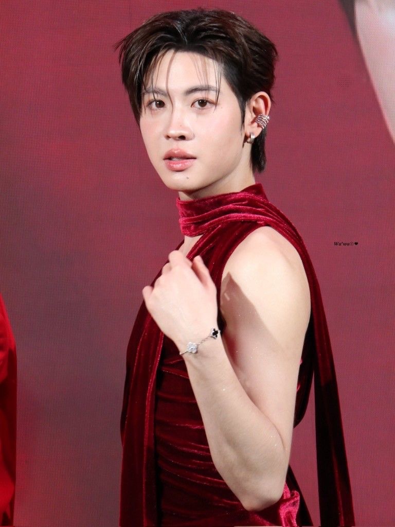 i fear no one has ever looked this good