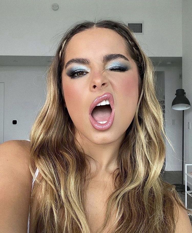 PokimaneWT's tweet photo. "HMGH NGHHH IM GONNA ADDINUT BROOOO"
aight do it then? then go again president Rae wants more. 🇺🇸 https://t.co/yQkQzkb3ny