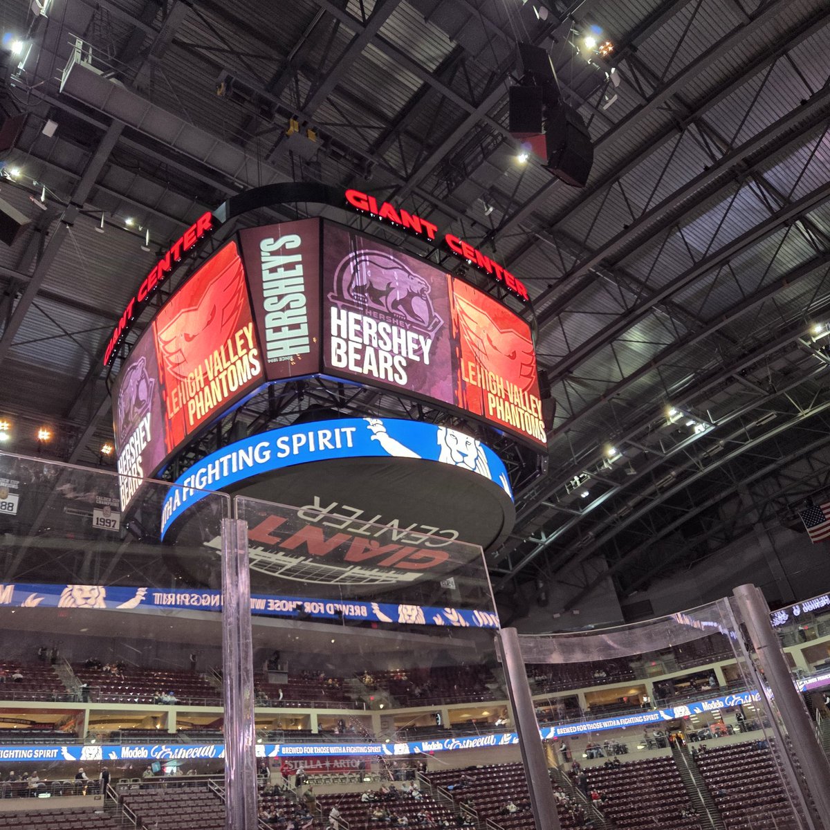 InterwebKath's tweet photo. Phantoms vs Bears all weekend! #AHL #HBH 🏒 https://t.co/pwfrRwgU0D