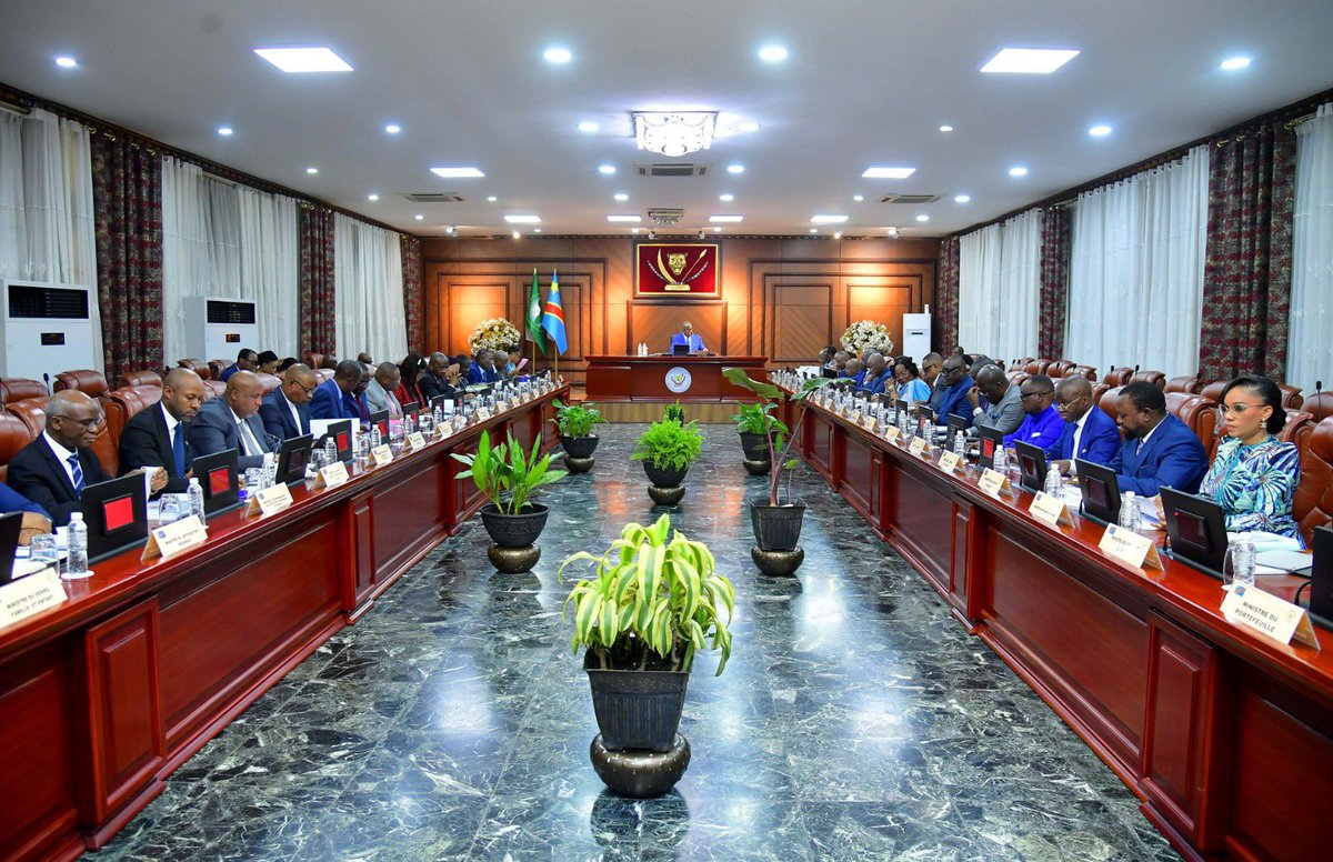 The 79th Cabinet meeting of the Dem. Rep of the Congo, chaired by President Félix-Antoine Tshisekedi, is reviewing the country’s situation, 2027 capital spending plans, human rights in occupied cities, the FRIVAO reparations project, and the National School Feeding Program