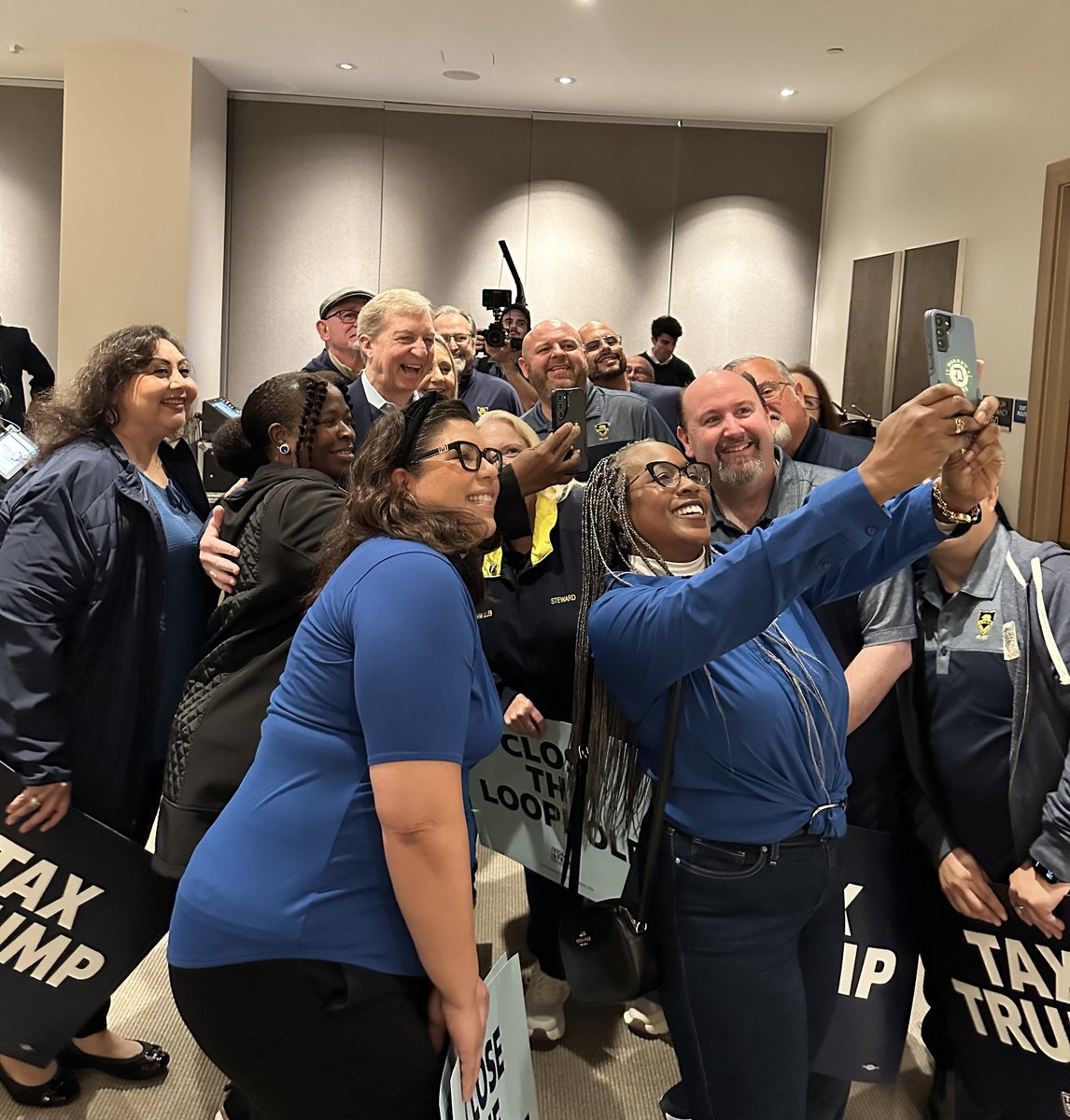 Tom Steyer tweet media