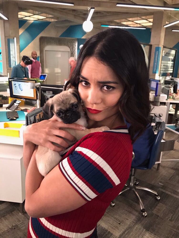 Vanessa Hudgens Archive ❀ tweet media