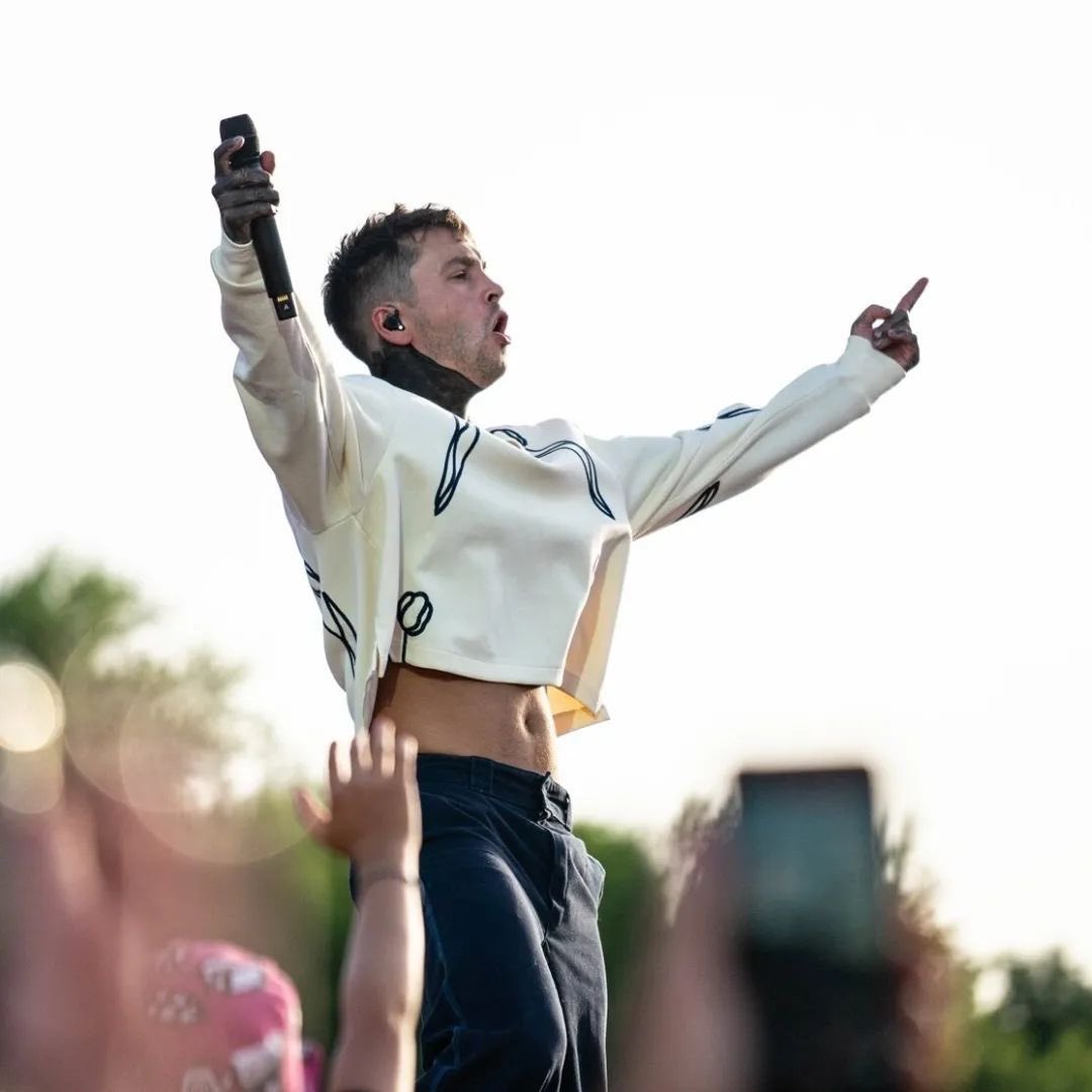 angelika ⊬ tweet media