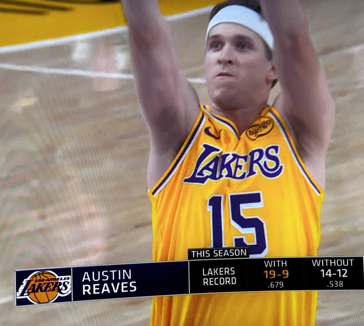 That shit says 19-9 WITH and 14-12 WITHOUT

HES THE GLUE