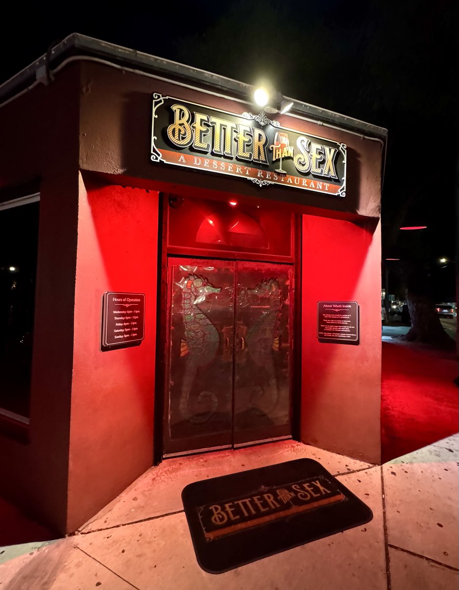 SashaEats's tweet image. Ever been? 🤔 #KeyWest