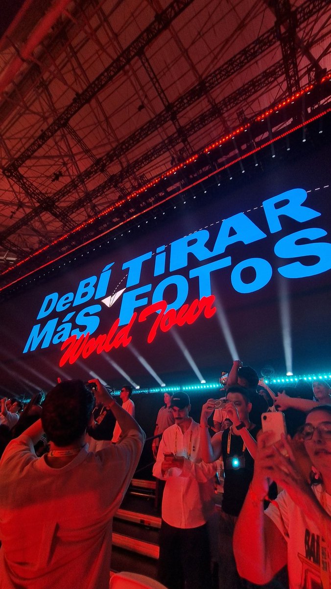 brekkerclub's tweet photo. que noite fantástica!!!! nunca vou superar ver o benito de pertinho🥹❤️

obrigada @santander_br e @BadBunnyBrasil #smusic https://t.co/sHkIFEIOrw