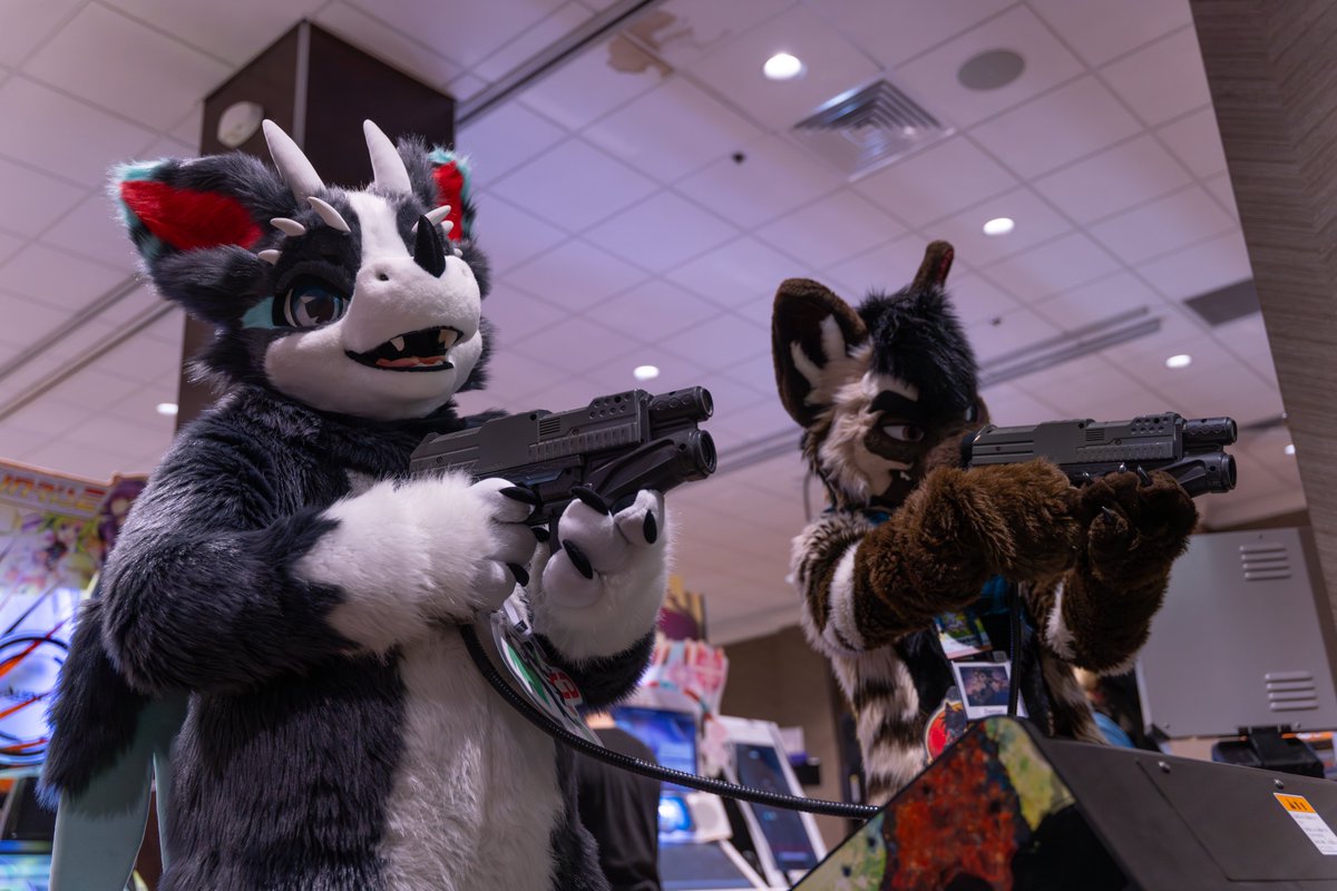 CanadianDerg's tweet photo. Pew Pew

#FursuitFriday https://t.co/IXPLW3IRsW