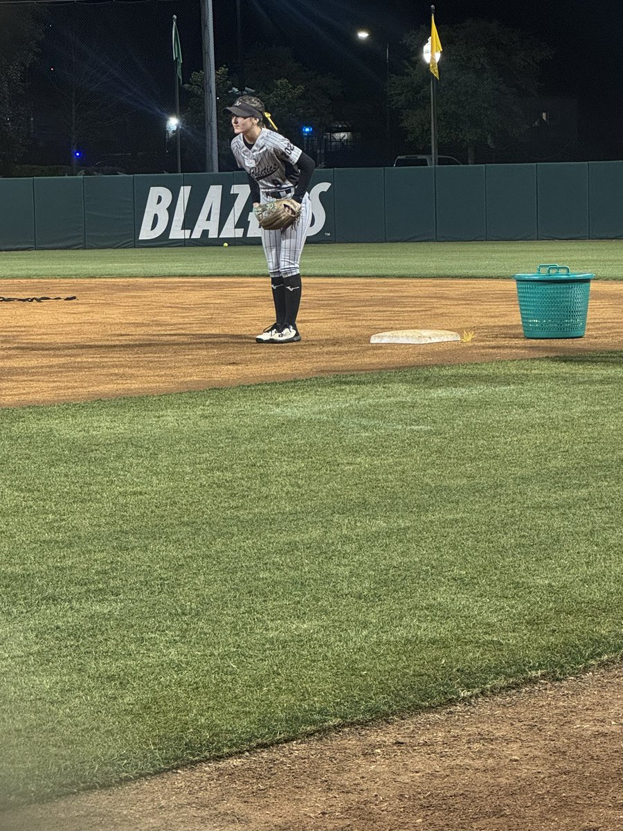 Claire Carver tweet media