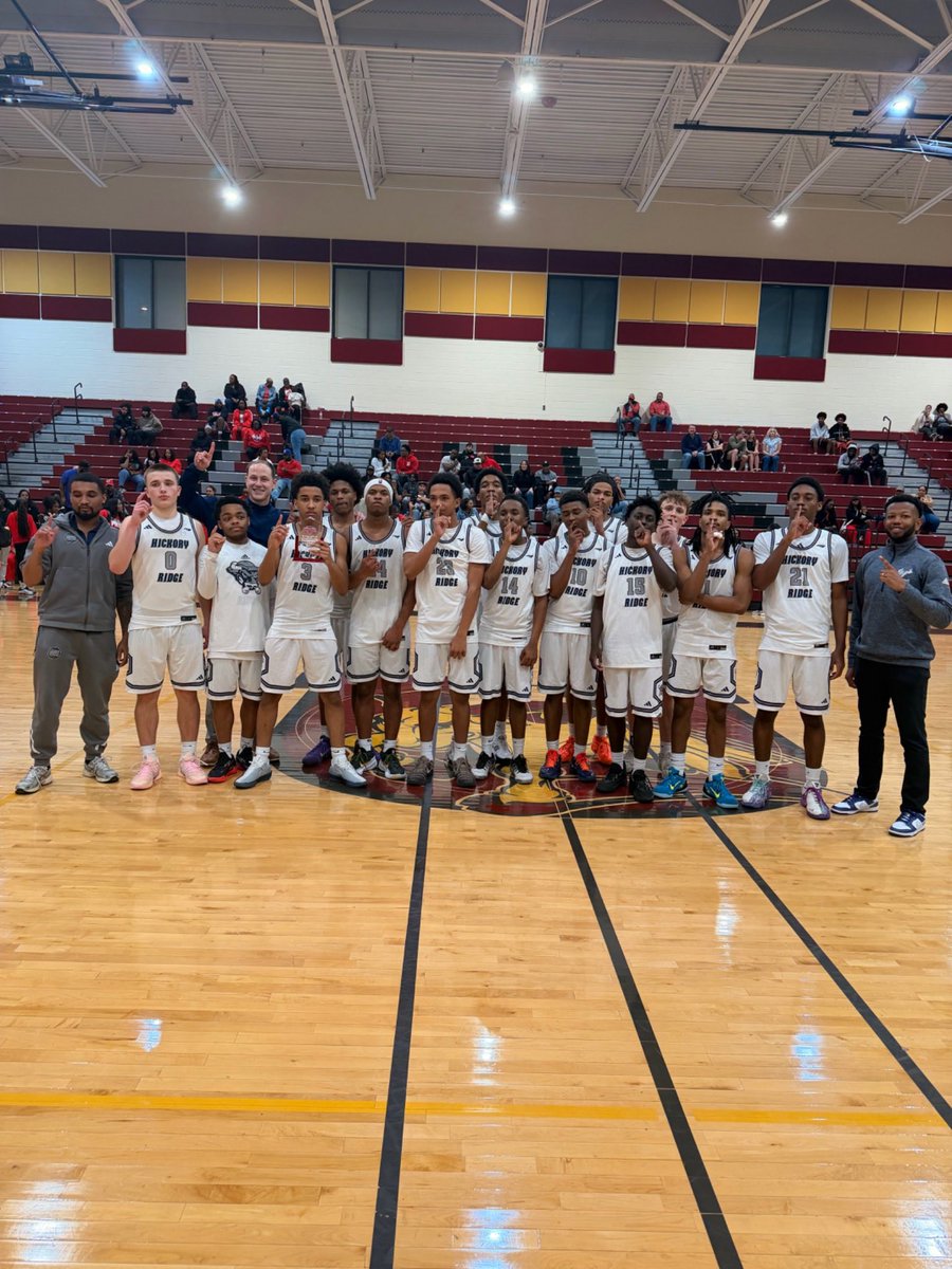 Deren R. Thompson tweet media