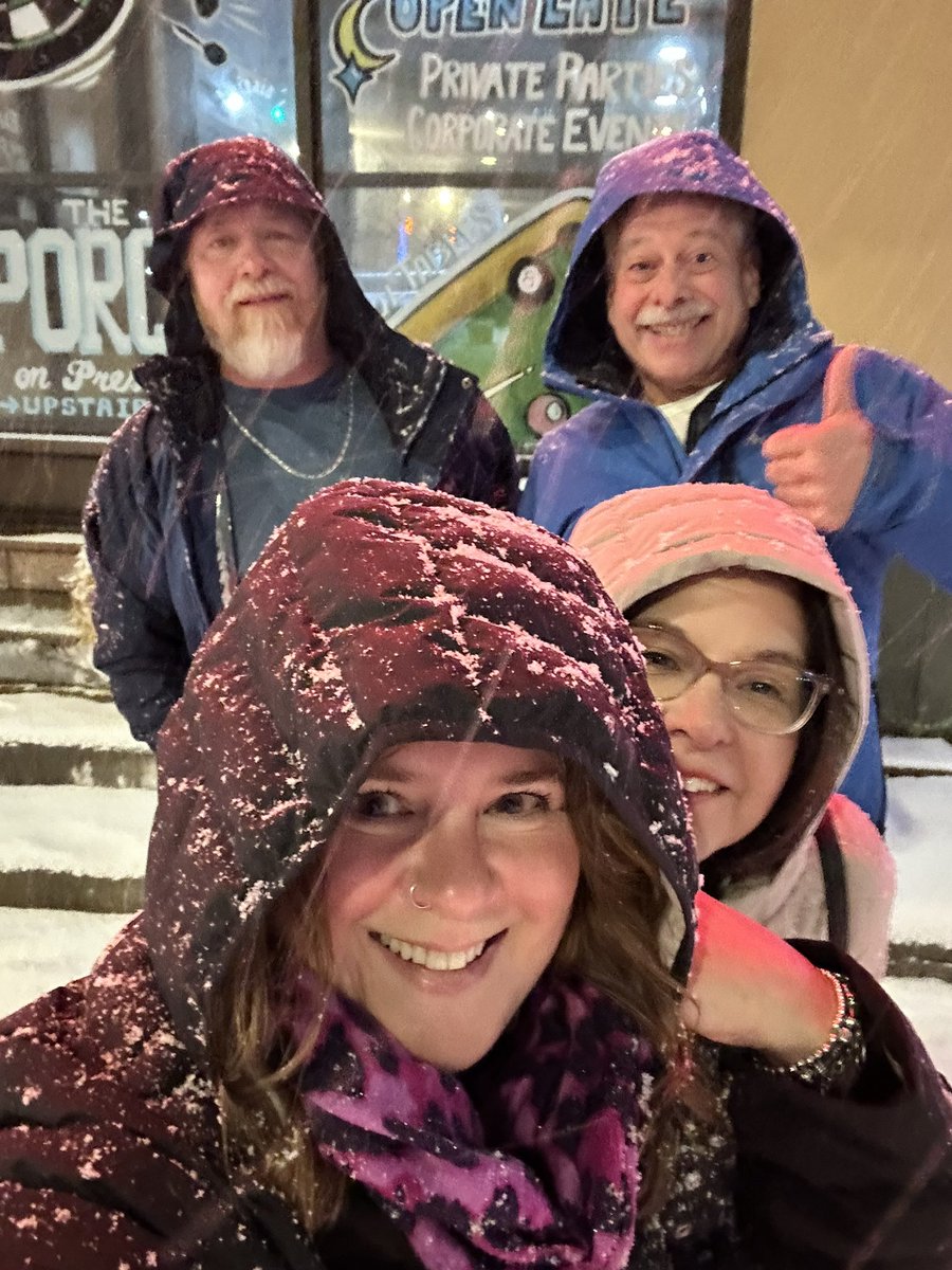 MDurnion's tweet photo. True Canadians venture out in snow storms for live music!!!! โค๏ธ๐ถโค๏ธ #sticksandstones #supportlivelocalmusic #supportlivemusicvenues #ThePrescottHotel https://t.co/EKFDrvJOaS