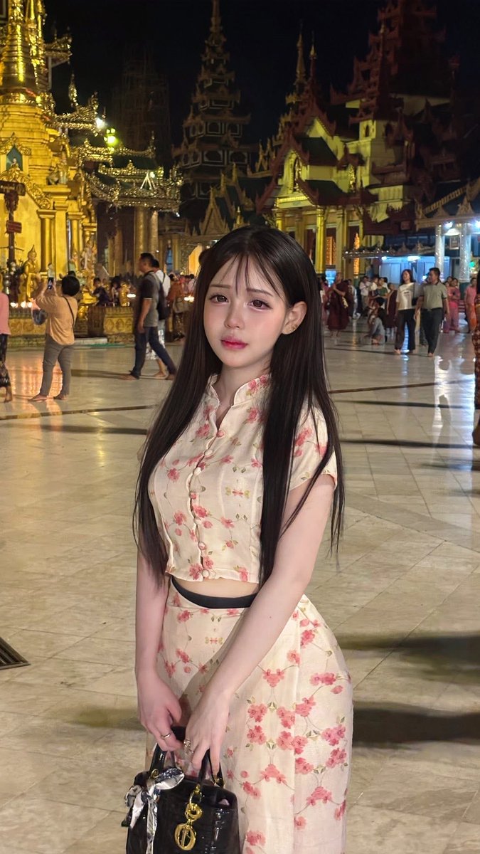Nang tweet media