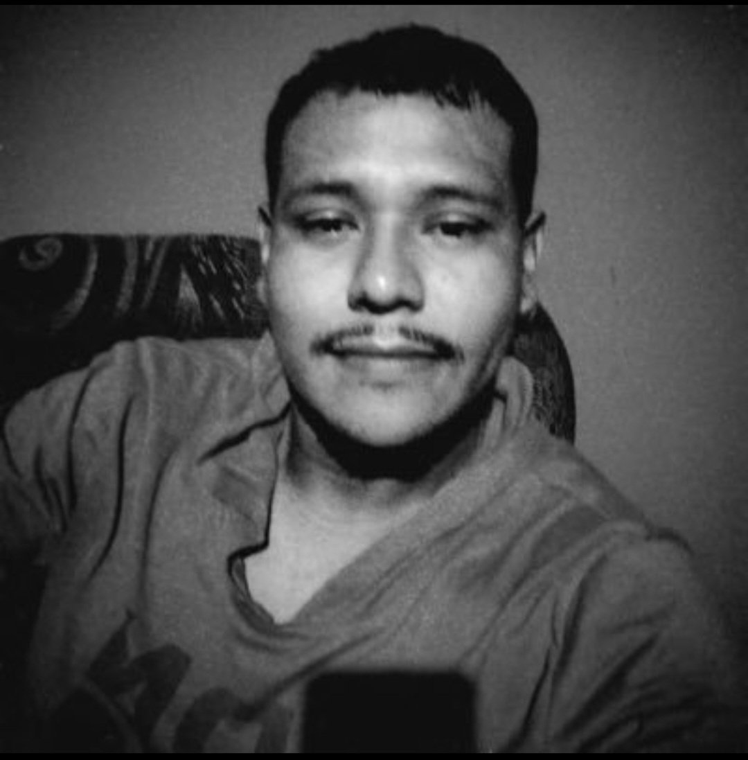 <a href="/jesusdegalindez/">Juan Mateo</a> <a href="/VinicioSenador/">Vinicio Castillo</a> <a href="/OmarLFernandez/">Omar Fernández</a> Pero yo no puedo creer que usted siendo un payaso lambon del gobierno no le den dinero para que se compre un sueter porque con ese casi se le ve el hombligo por el cuello