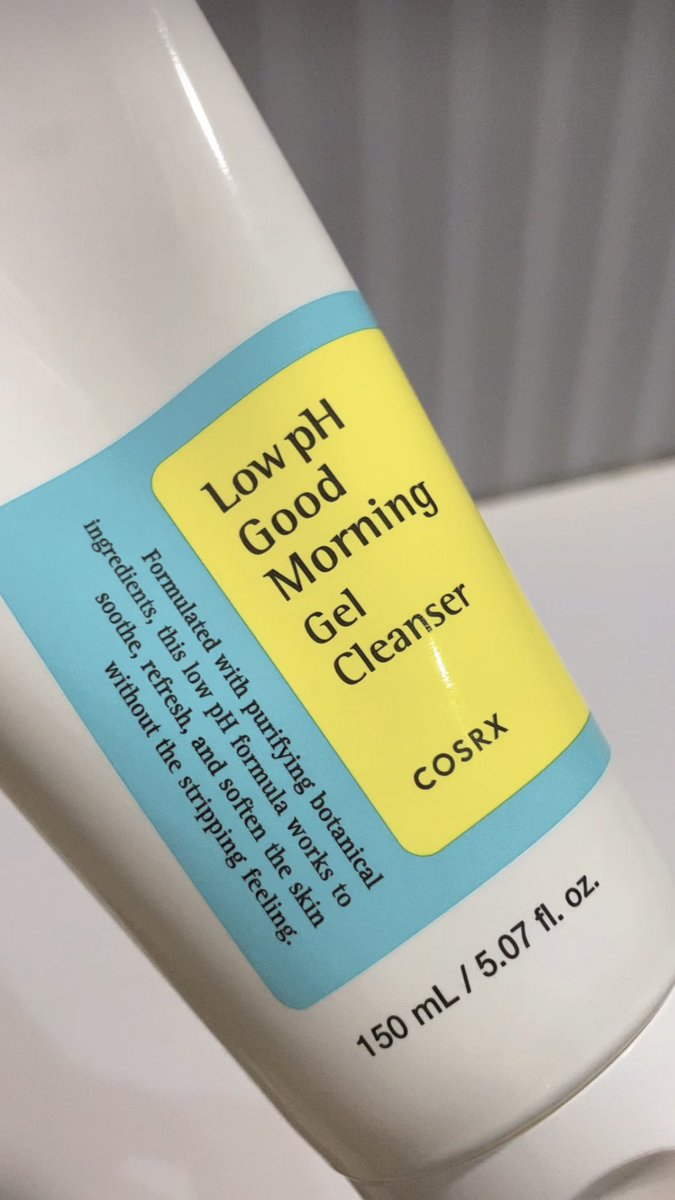 mbanannaa's tweet photo. bener, baliknya tetep ke korean skincare ya wkw pilih yg pasti-pasti aja lah yaa..

kenapa akhirnya pilih fw ini?
1. pH 5,0-6,0 which is ini low pH jadi lebih gentle, gaakan ada rasa kering ketarik after pakenya
2. aman untuk kulit normal, kering, sensitif dan berjerawat https://t.co/D7Pq4blWtm
