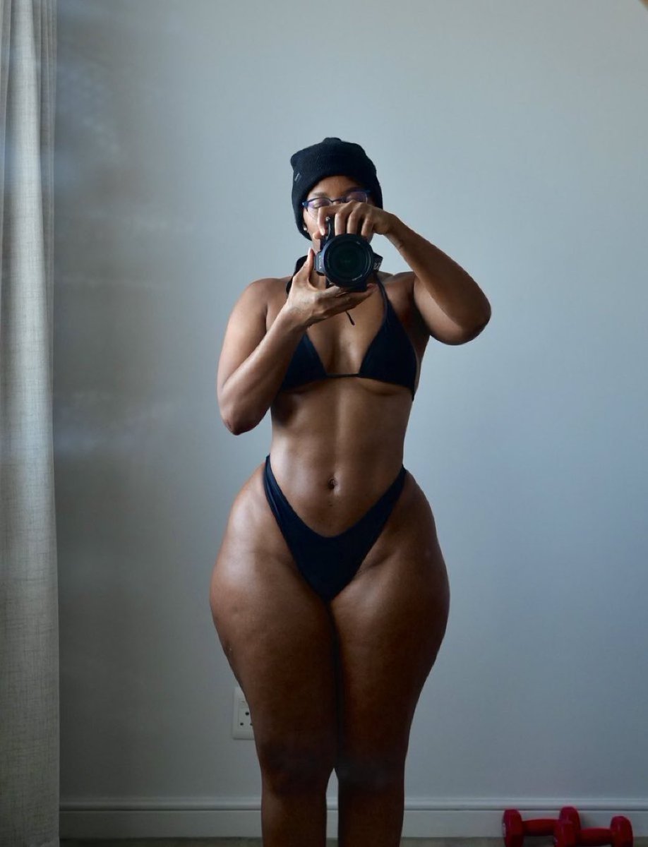 CurvydollsHQ tweet media