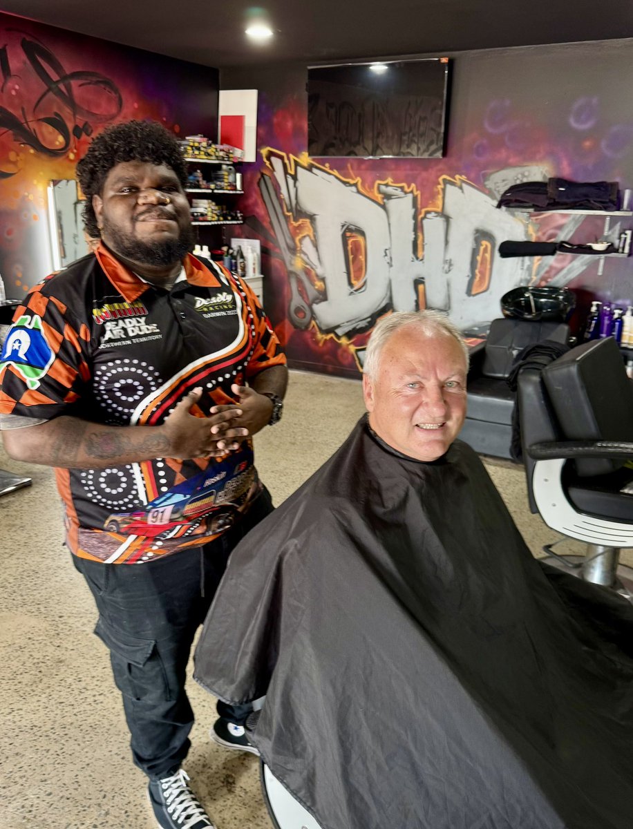 SteveEdgoMLA's tweet photo. Fantastic catching up with Gary and Kyle today at the #DeadlyHairDude Salon located on Totem Road, Coconut Grove.
Kyle gave my hair a quick trim while we discussed Deadly Hair Dude’s amazing training program and their plans to expand into remote communities such as #Barunga. https://t.co/el8Tl3XJNI