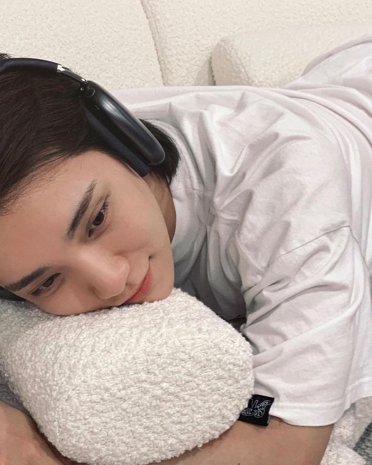 Lawrence tweet media