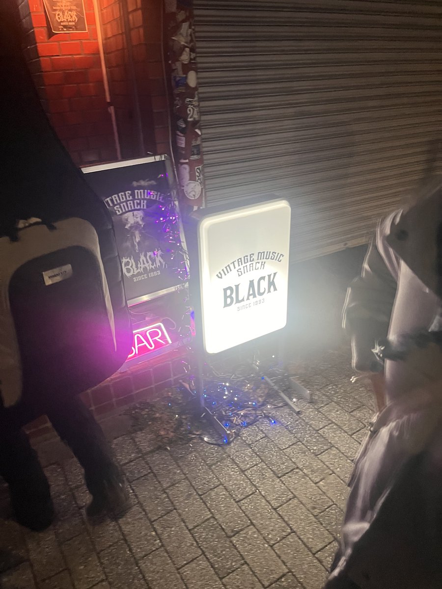 2/17,20東京2DAYS最高だったな。
阿佐ヶ谷ロンサム
新宿UNDERGROUND Azzitto1224
ムレさん、車輪のアニキと再会できた人たち、ロンサムの森本さんや初めて会った人たち、会えてめちゃくちゃ嬉しかった。

音楽活動再開してから素敵で良い人にしか出会わないんだよな。