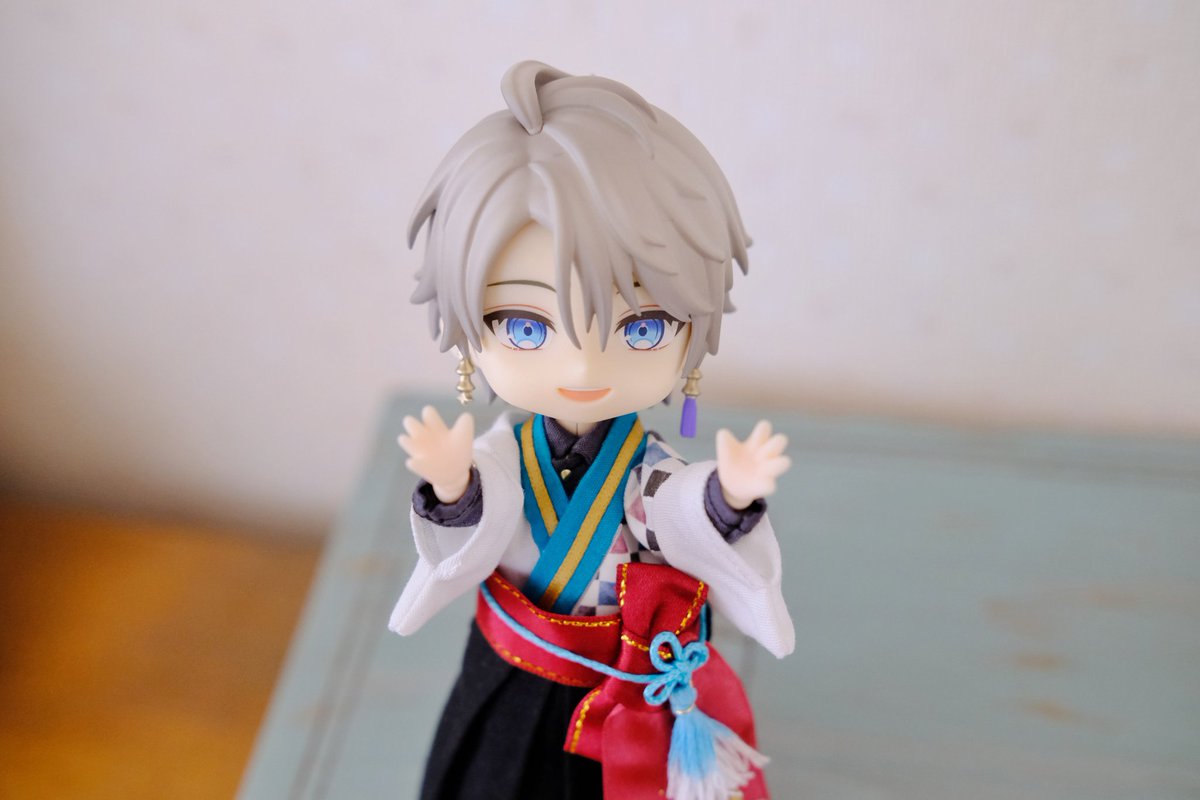 muumin_2j3j's tweet photo. 「魔」の研究者 兼 VTuber
-ねんどろいど甲斐田晴-

clothes:自作

上着の構造を諦めましたが、雰囲気的にはそれっぽく実装できたかなと思います。
素人のお裁縫🧵🪡なので細かい部分はご容赦を…!

#にじさんじ手芸部 https://t.co/LpvhFN01cO
