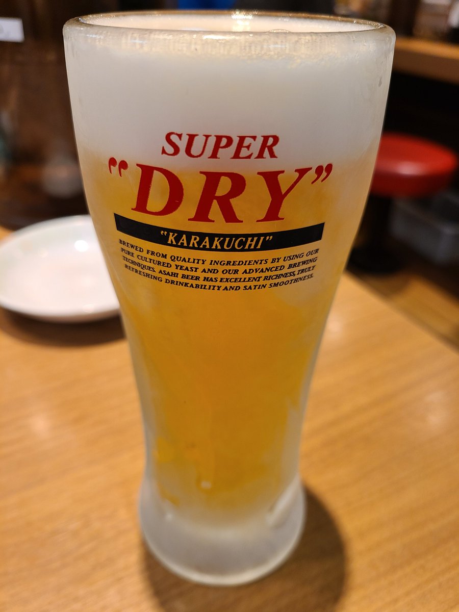 ultimate_sktn's tweet photo. ラーメン横綱@阪急三番街
大阪にのりこんで一発目は十数年振りに横綱で味玉ラーメンと生。ネギ入れ放題サービスがうれしい。
#ラーメン https://t.co/AglKRAznEH
