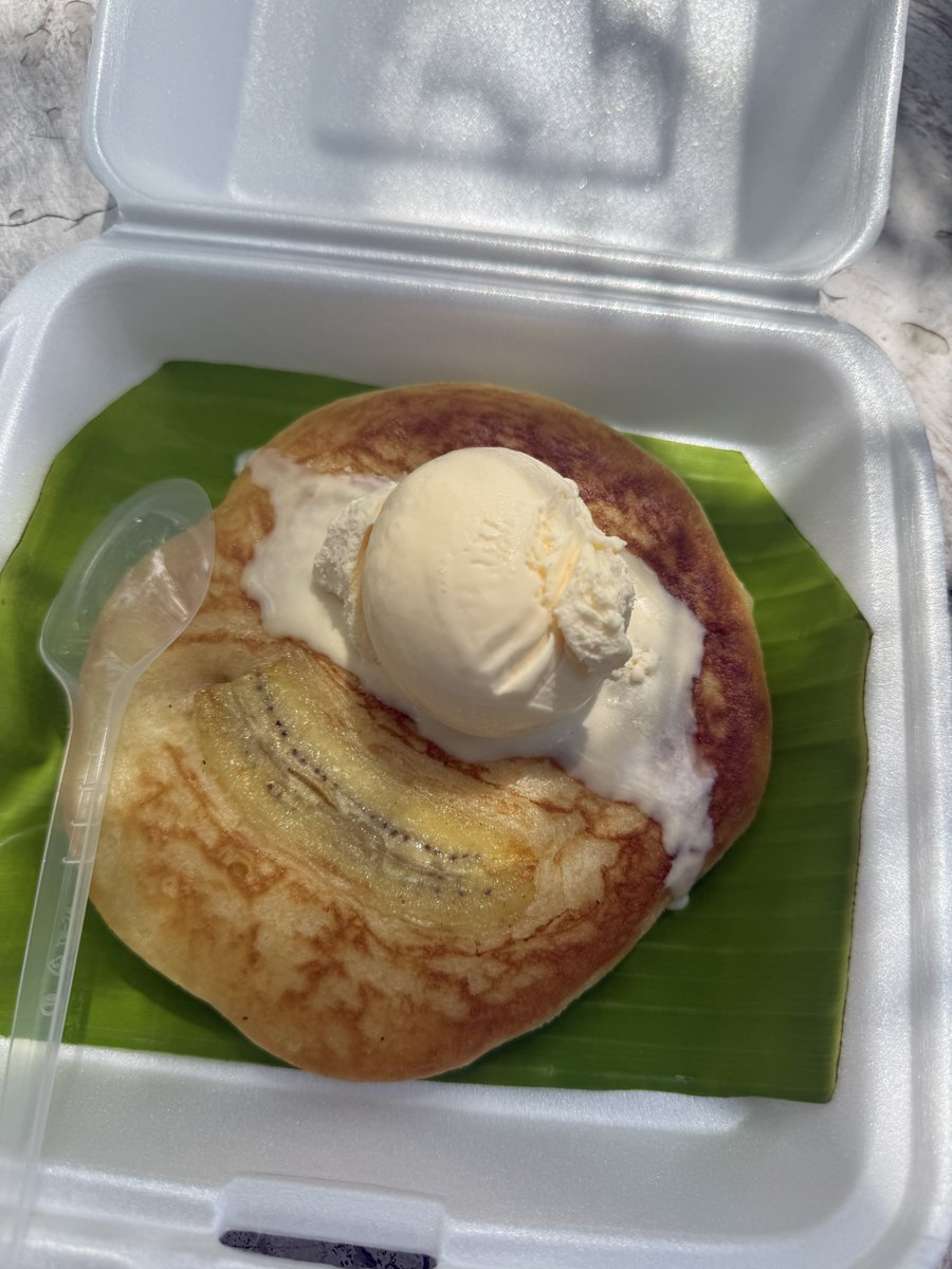 เช้คบิลแล้ว นั่งเล่นก่อนกลับ เขาแถมอีก😭😭😭
บ้านชั้นกินไปแค่400 เพรากินราดข้าว
เขาแถมมากี่บาทแล้วนิ🥹