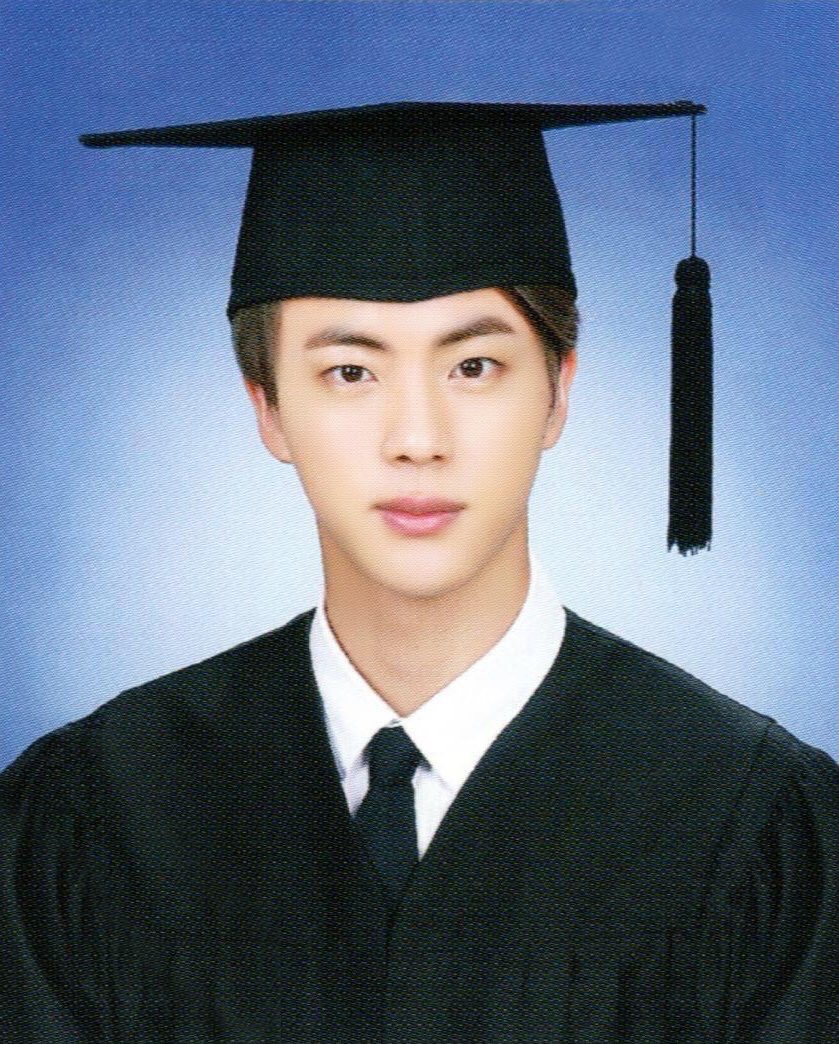 jinniesarchives's tweet photo. It's been 9 years since Jin graduated from Konkuk University https://t.co/CuMcHdetxk