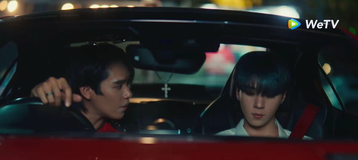 4/4 doctor gang with their passenger princess 😌↕️