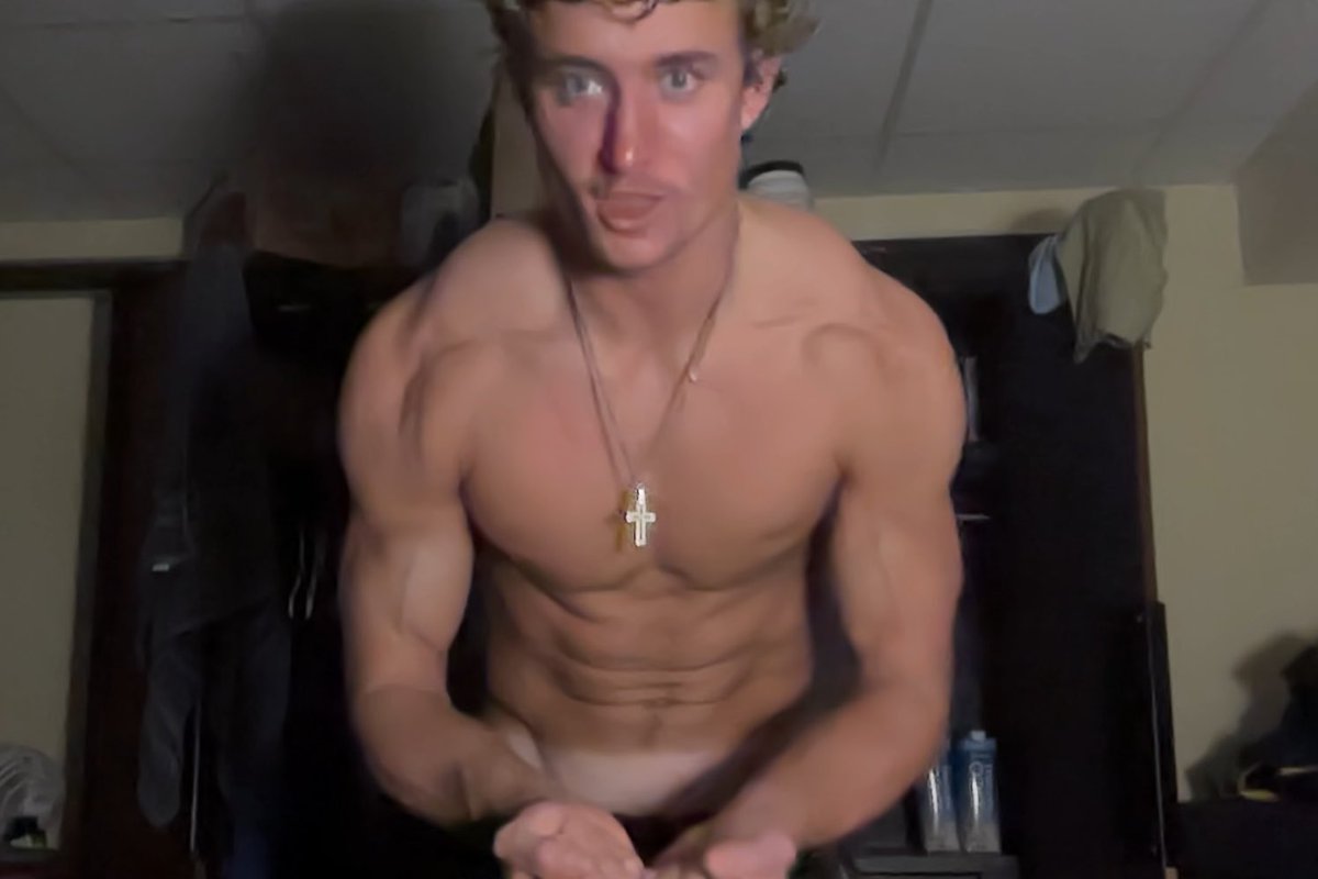 Jacked Chris tweet media