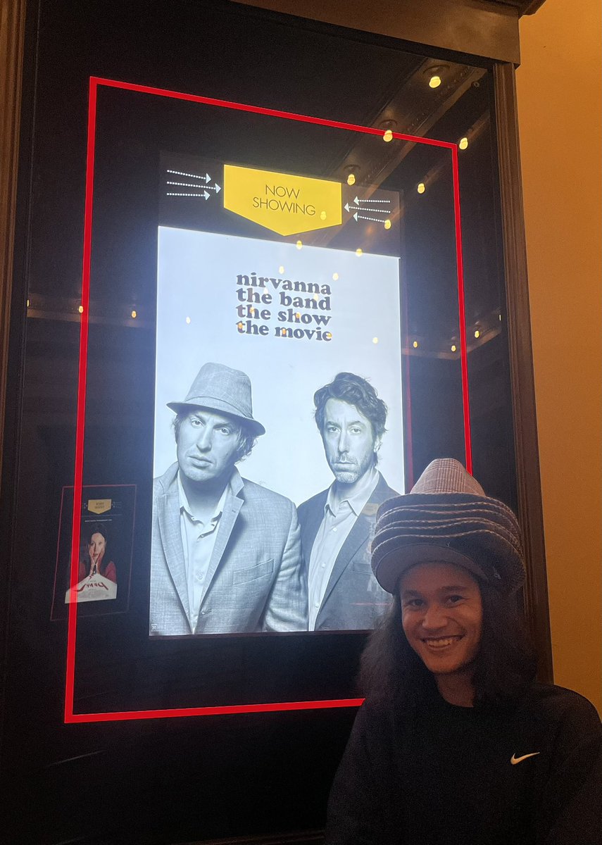 A Pink DS Lite tweet media