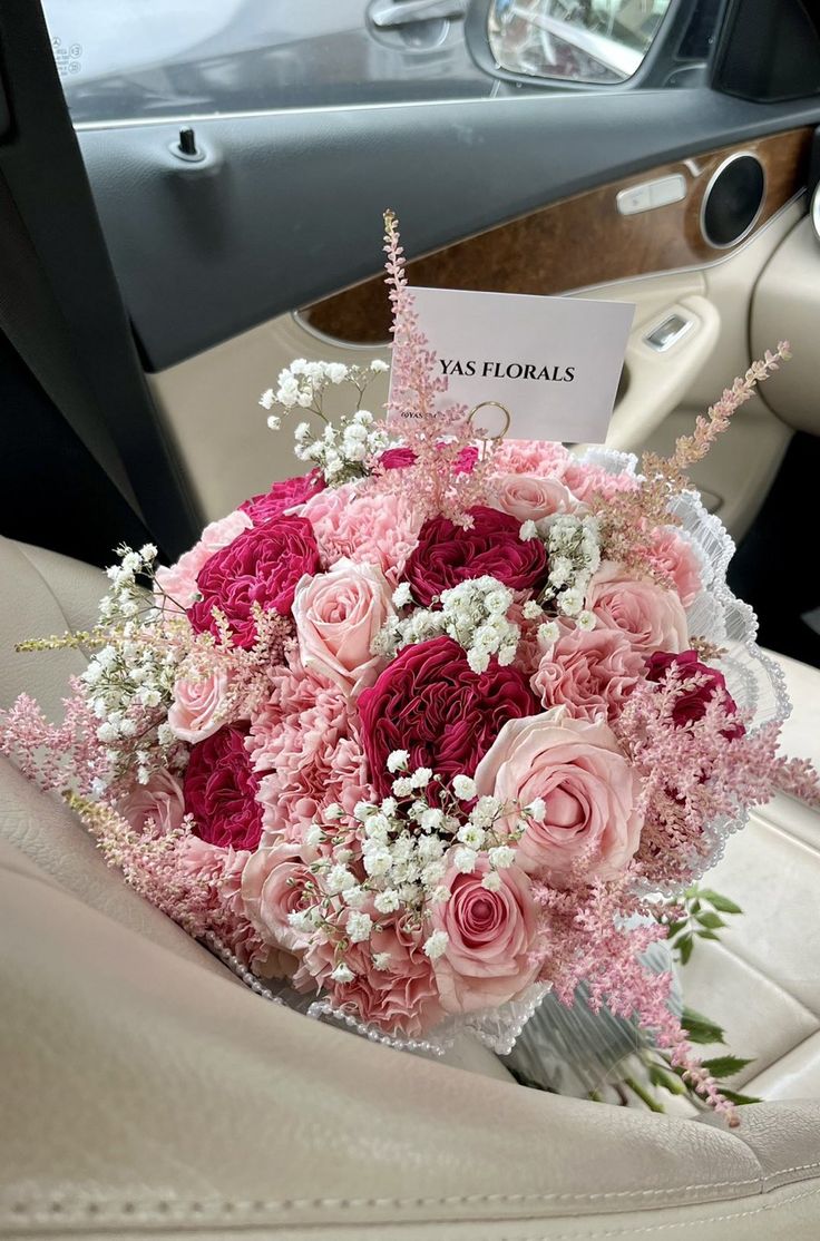 Flowerland tweet media