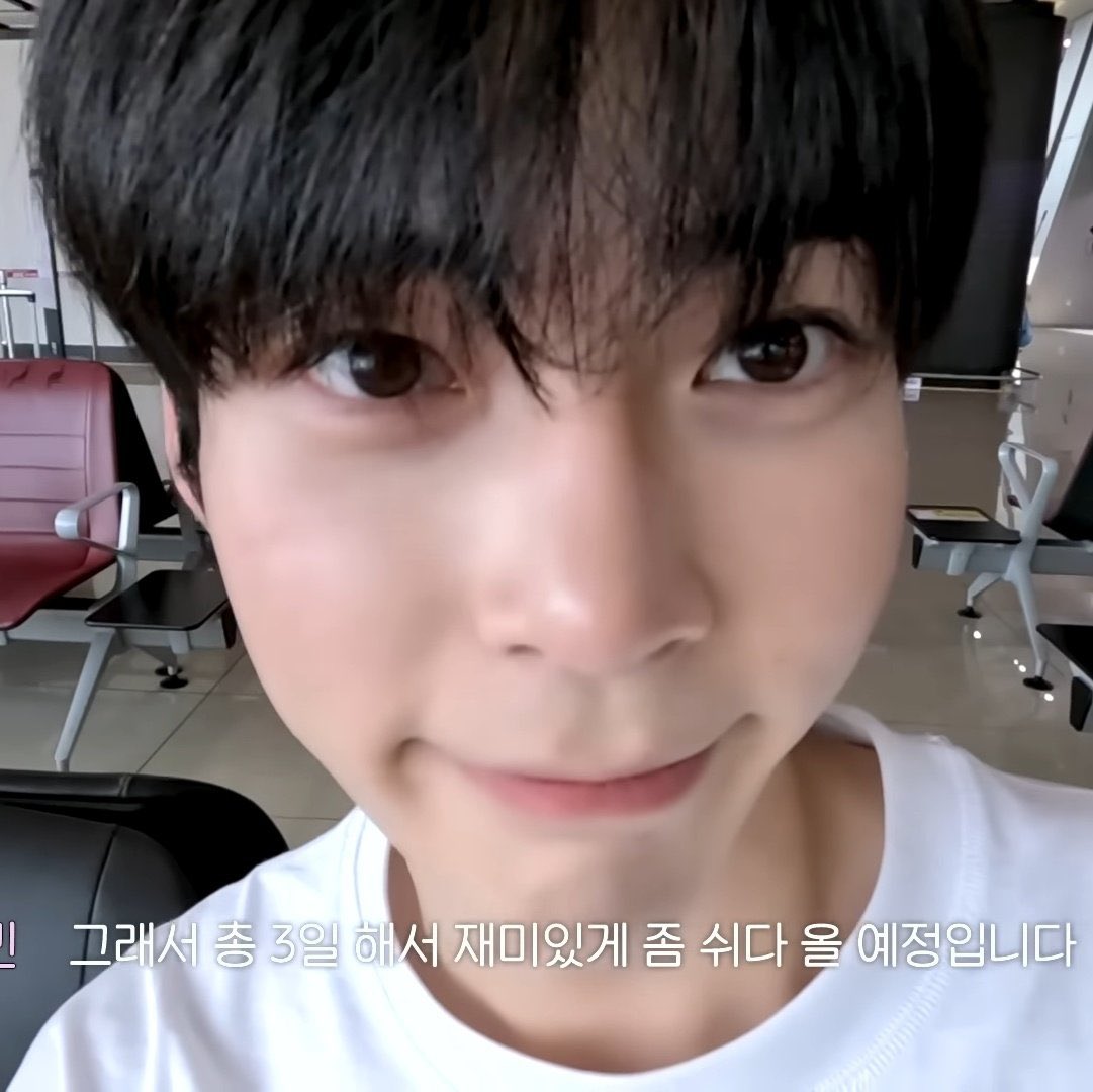 고미._.니 tweet media