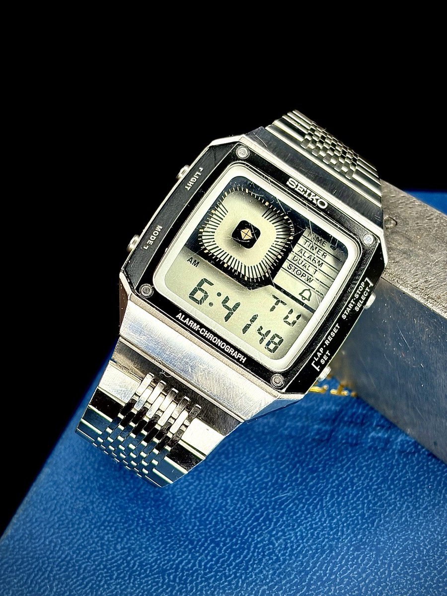 Watch Of The Week. Vintage Seiko G757-4010 Octopussy Digital Watch