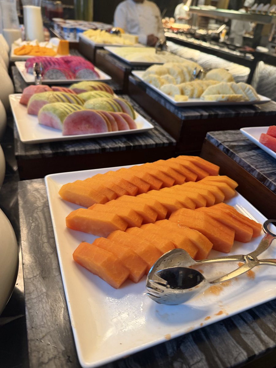 Sara Hooker tweet media