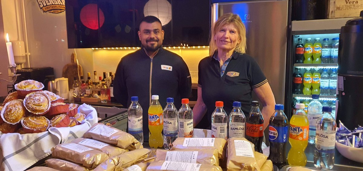 Plus46Studio's tweet photo. #catering #hybridevent #semiarielokal https://t.co/NjwvBZfBLP
